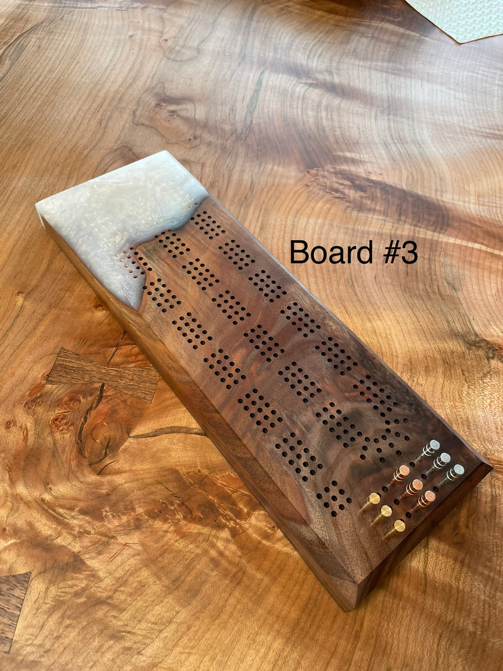 Pearl White & Walnut Cribbage Board